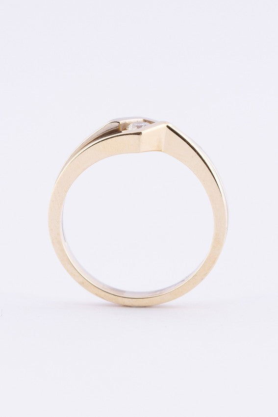 Wit/geel gouden ring met een briljant