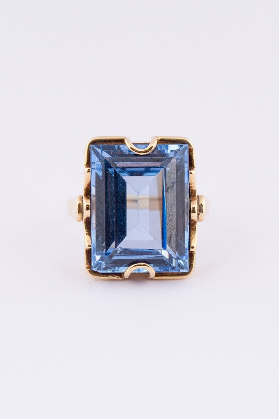 Gouden ring met spinel