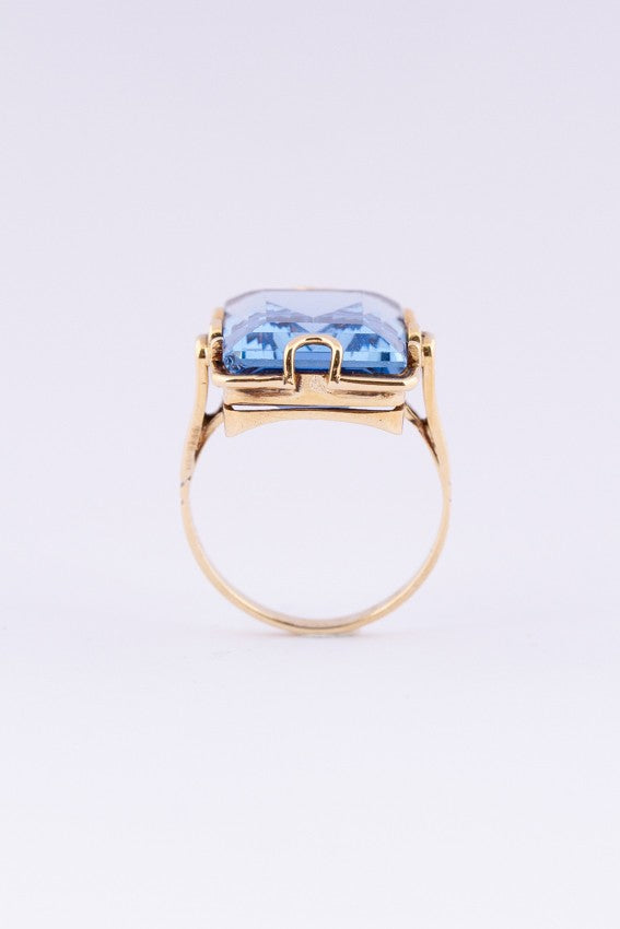 Gouden ring met spinel