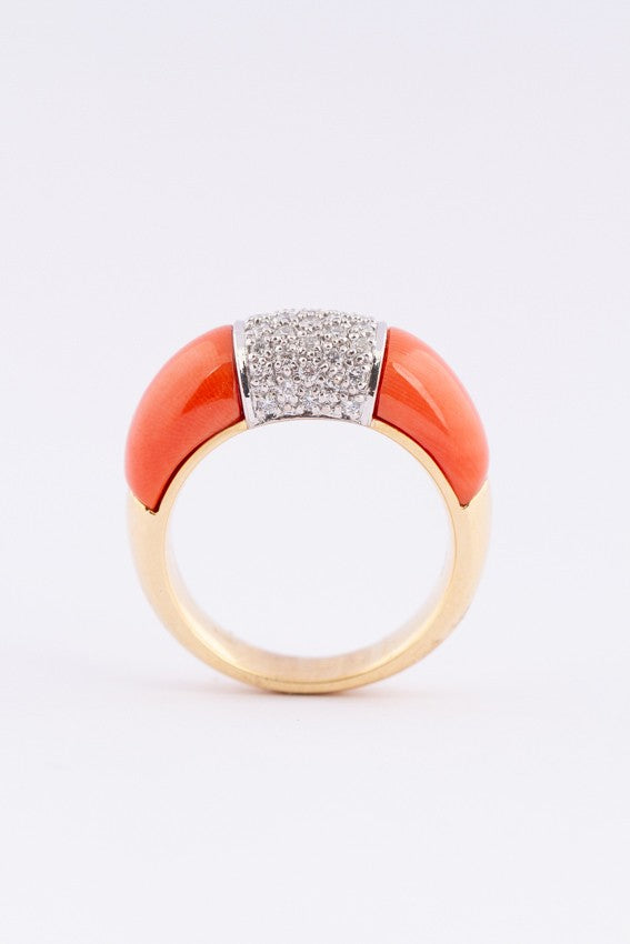 Gold ring with blood coral and diamonds