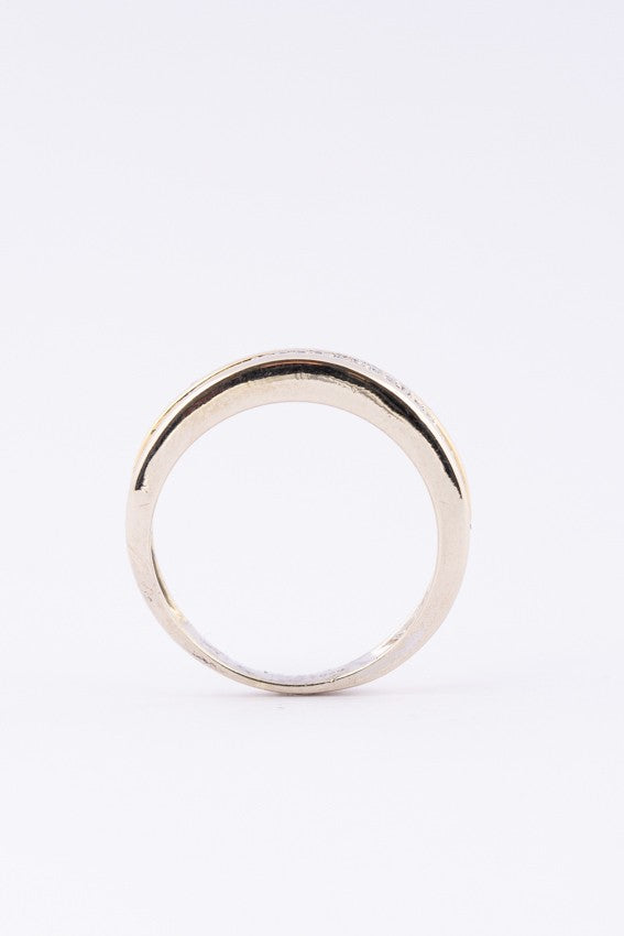 Gouden ring met 54 briljanten