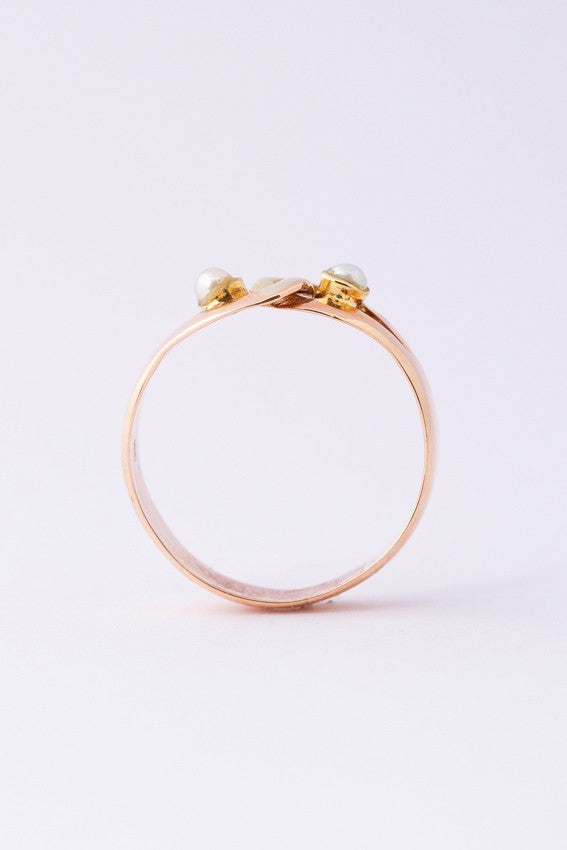 Gouden ring met 2 parels