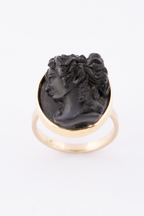 Gold ring with lava cameo