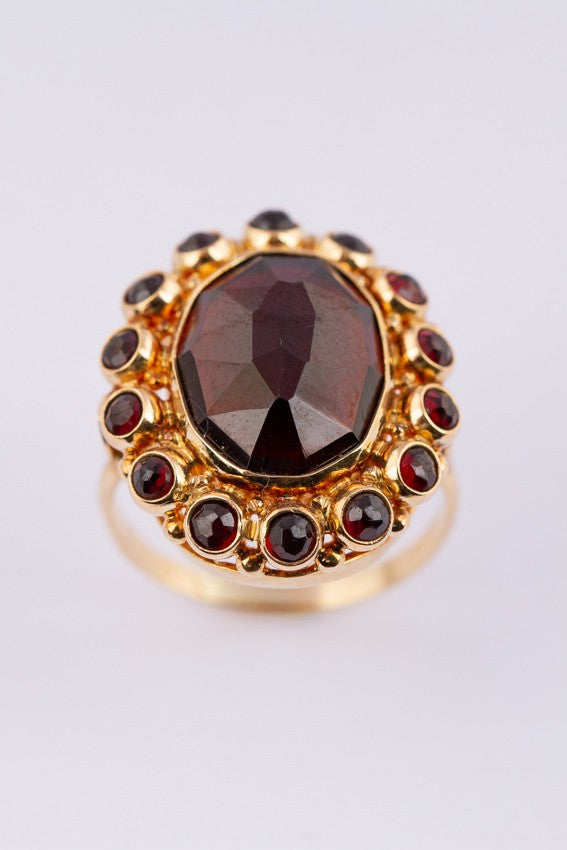 Gold ring with garnet