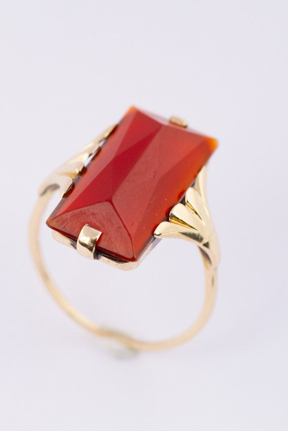 Gold ring with carnelian