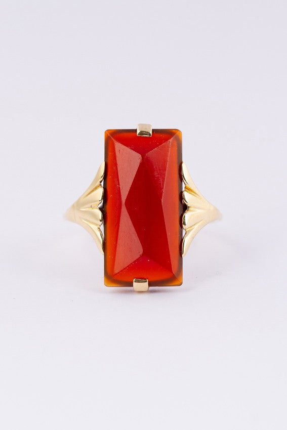Gold ring with carnelian