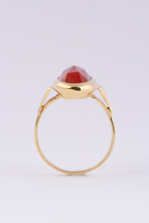 Gold ring with carnelian