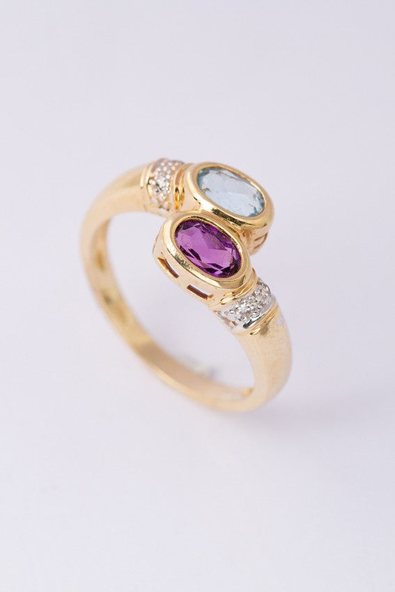 Gold ring with topaz, amethyst and diamonds