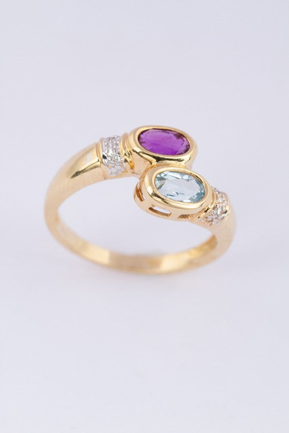 Gold ring with topaz, amethyst and diamonds