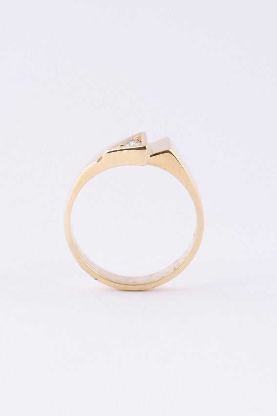 Gouden ring met een briljant