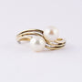 Gold ring with cultured pearls
