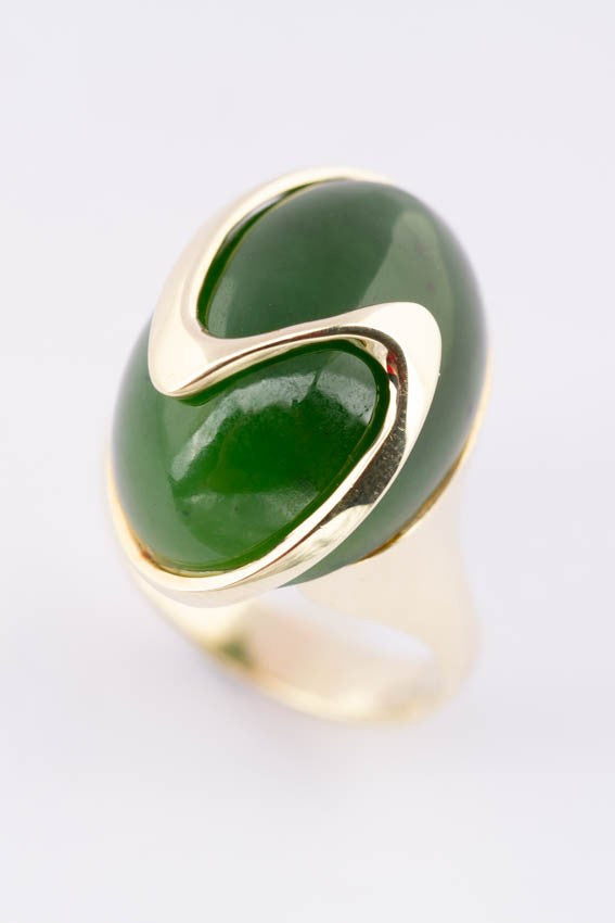 Gouden ring met jade