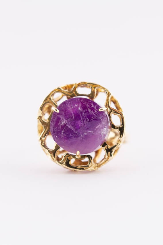 14 krt. gouden ring met amethist.