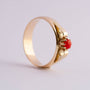 14 krt. gouden ring met bloedkoraal.