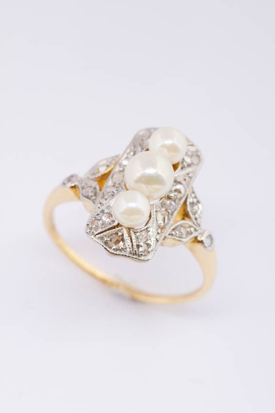 Antieke gouden ring met parels en diamanten