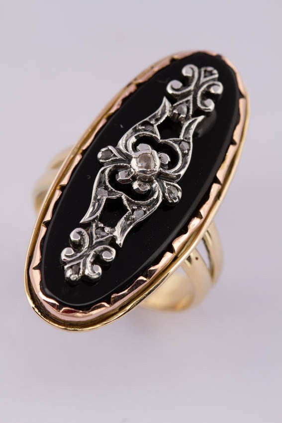 Gouden markies ring met onyx en diamanten