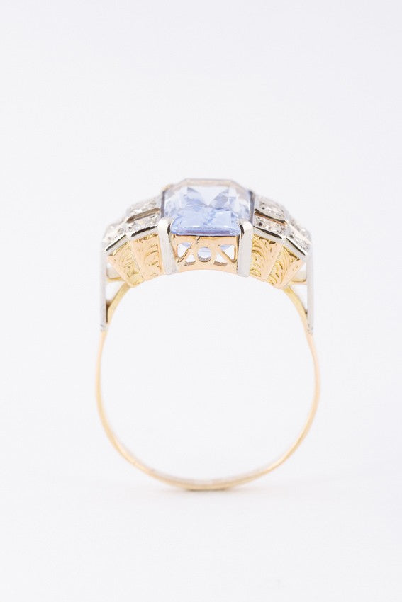 Gouden Démodé (Retro) ring met synth. spinel en diamanten