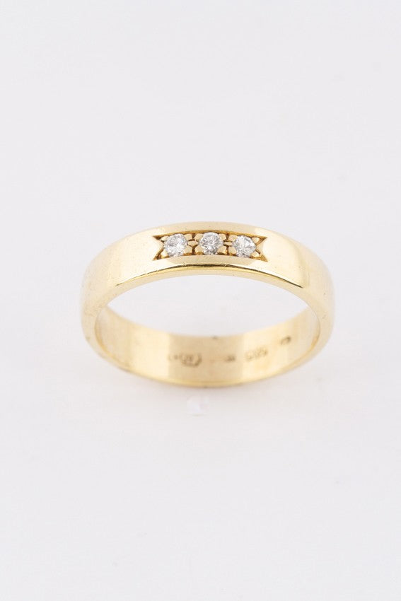 Gouden ring met 3 briljanten