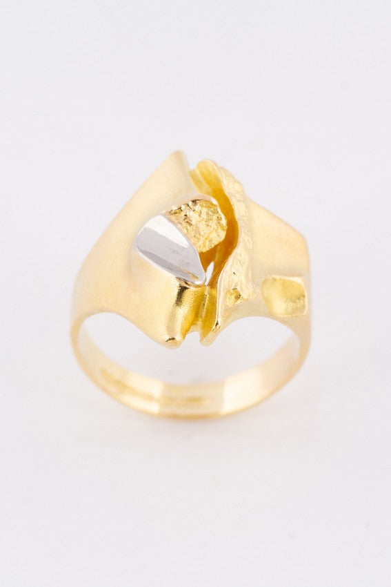 18 carat gold lapponia ring