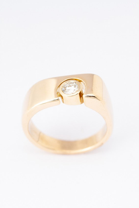 Massieve gouden heren ring met een briljant