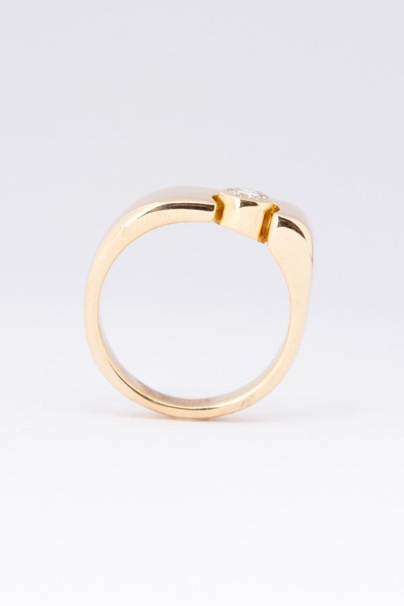 Massieve gouden heren ring met een briljant