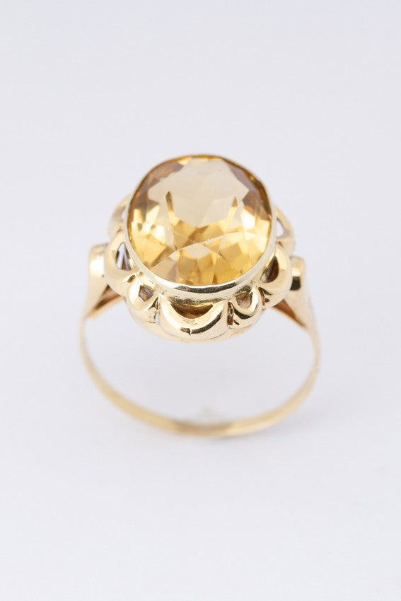 Gouden ring met citrien
