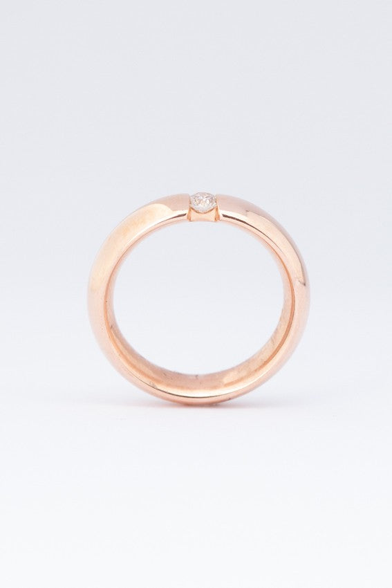 Rosé gouden ring met een briljant van 0.15 ct.