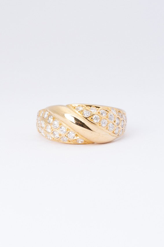 Gold ring with 34 diamonds (Portugal)