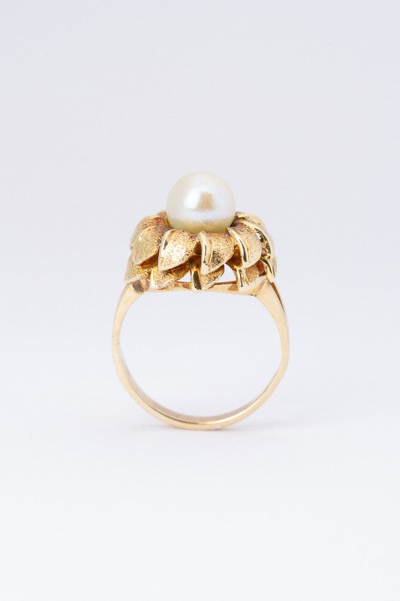 Gouden ring met een cultivé parel