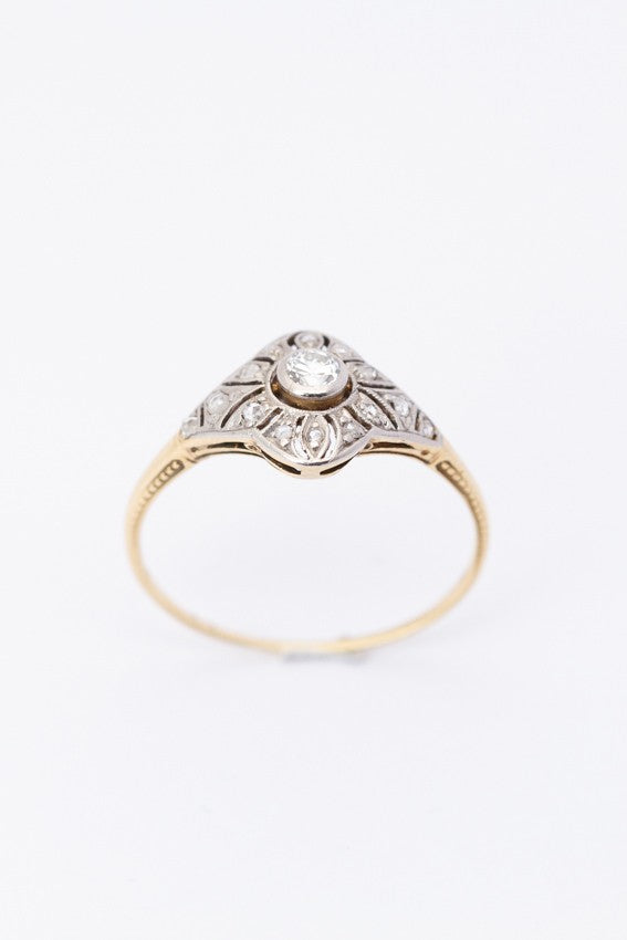 Gouden Art Déco ring met briljant en diamanten