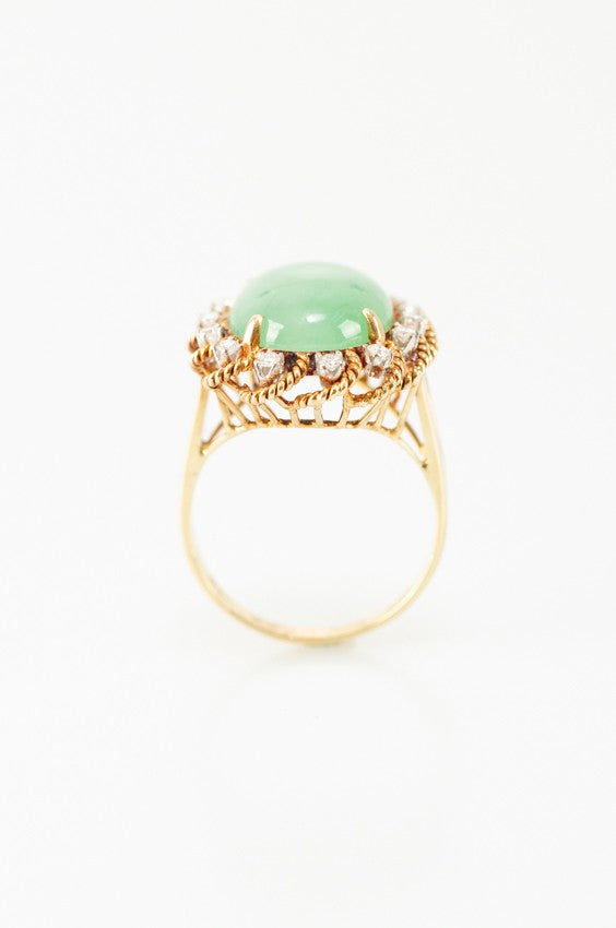 Gouden entourage ring met jade en briljanten