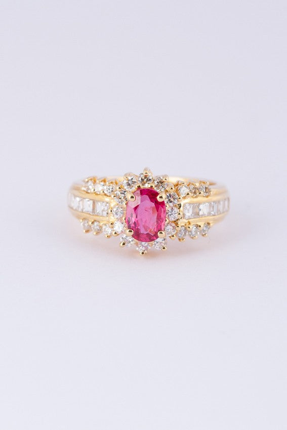 Gouden entourage ring met robijn, briljanten en diamanten