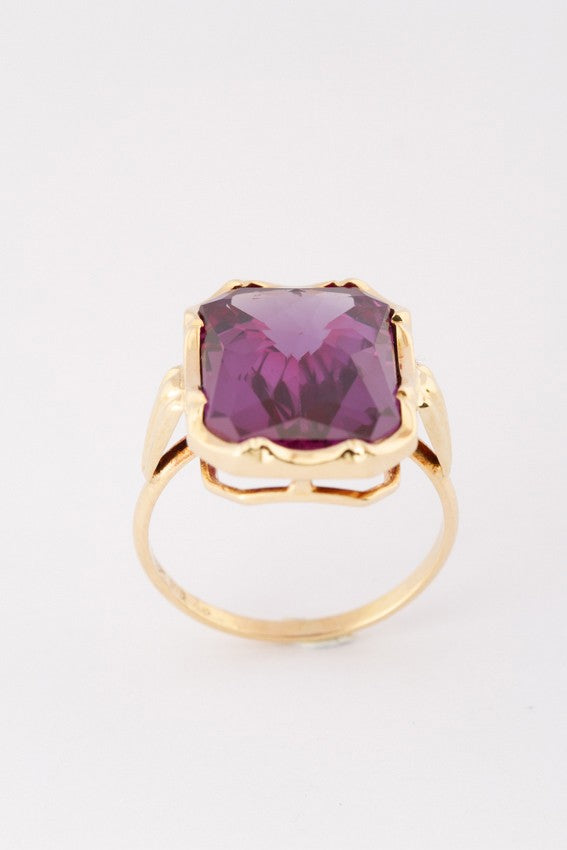 Gouden ring met synth. korund