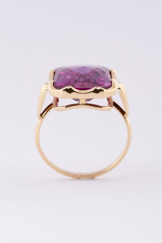 Gouden ring met synth. korund