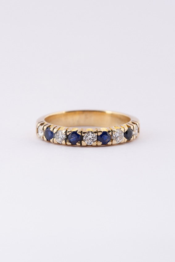 Gouden rijring met saffieren en briljanten