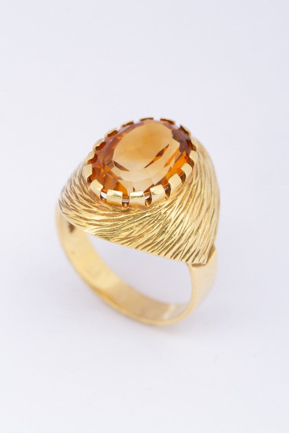 Gouden ring met citrien
