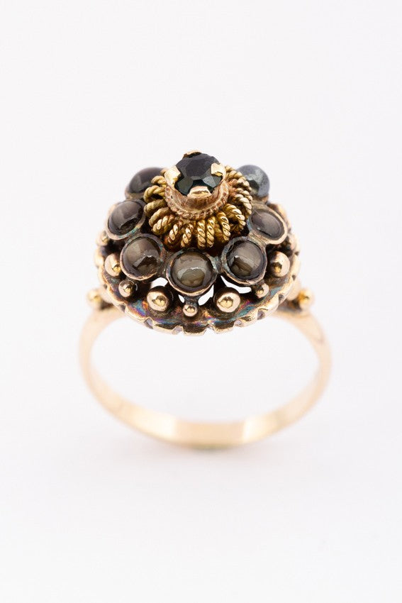 Gouden ring met saffier