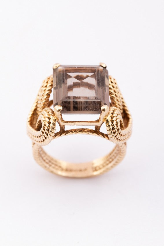 Fantasie ring met rookkwarts