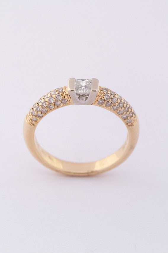 Gouden ring met diamant