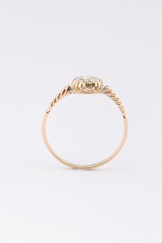 Gouden ring met diamant en zaadparels