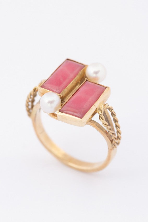 Gouden ring met rhodochrosiet