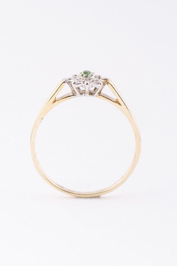 Engelse ring met peridoot en diamanten