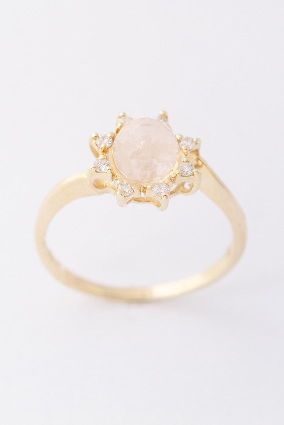 Gouden ring met rosekwarts en briljant