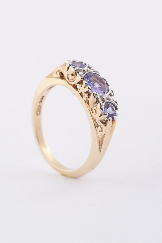 Victoriaanse ring met tanzaniet en briljant