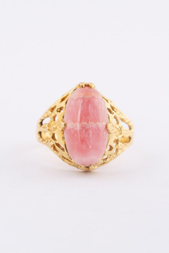 Gouden ring met rhodochrosiet