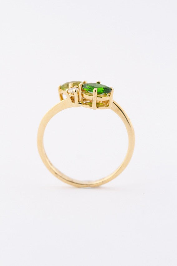 Gouden slag ring met briljant, peridoot en chroom diopsiet
