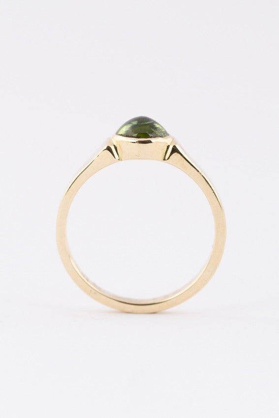 Gouden ring met peridoot