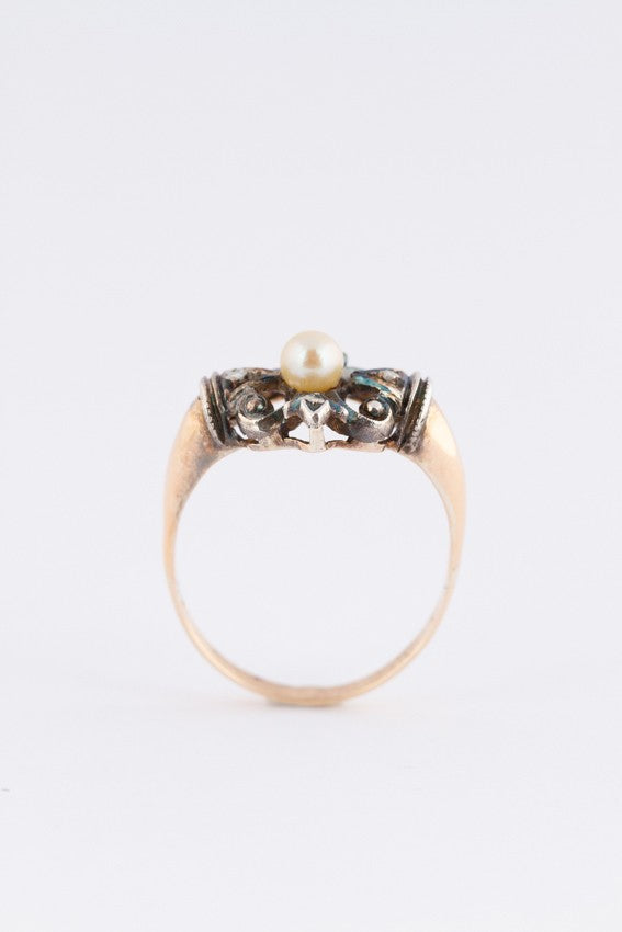 Gouden ring met 4 roos geslepen diamanten in zilver gezet