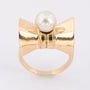 Gold Démodé (retro) ring with pearl