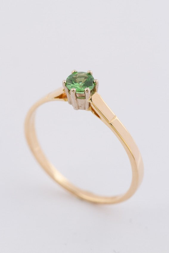 Gouden solitair ring met tsavoliet (tsavoriet)